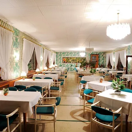 Gasthof Parkhotel 1970 3*